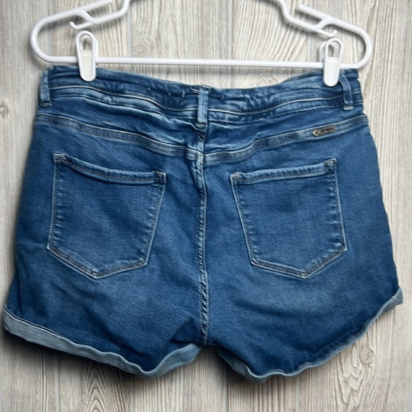 KanCan Blue Jean Shorts with Cuffed Hem Kurvey Mid Rise Size 31 - Picture 3 of 4